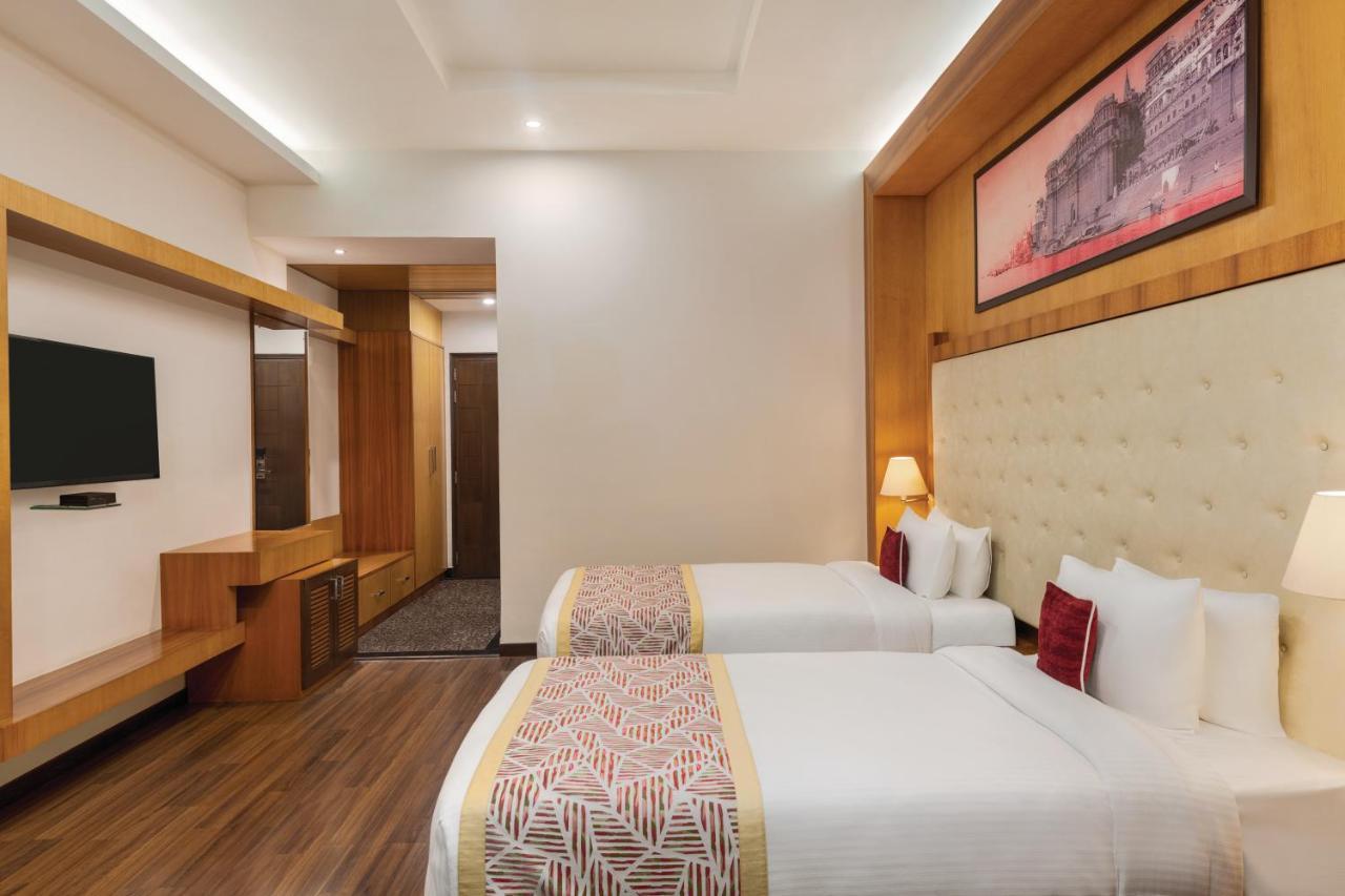 Ramada By Wyndham Varanasi Katesar Chandauli Exterior foto