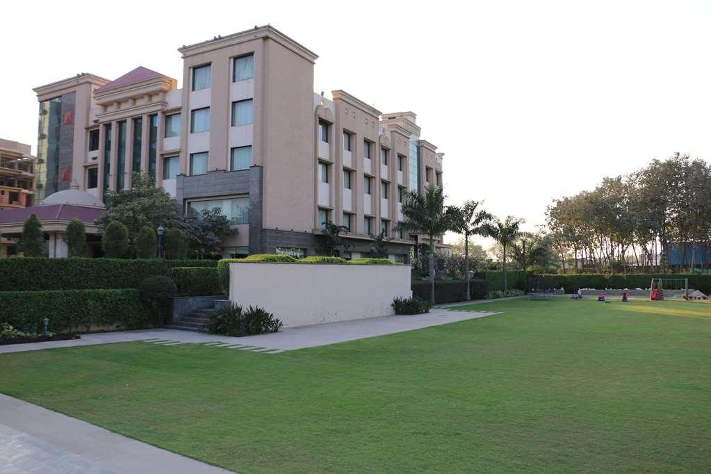 Ramada By Wyndham Varanasi Katesar Chandauli Einrichtungen foto