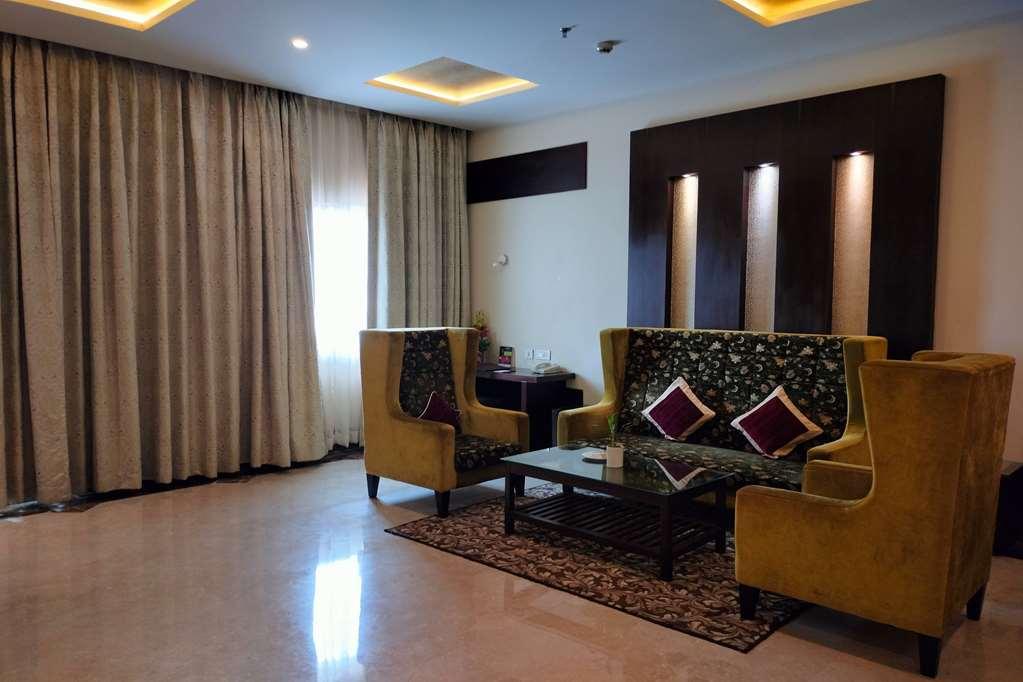 Ramada By Wyndham Varanasi Katesar Chandauli Zimmer foto
