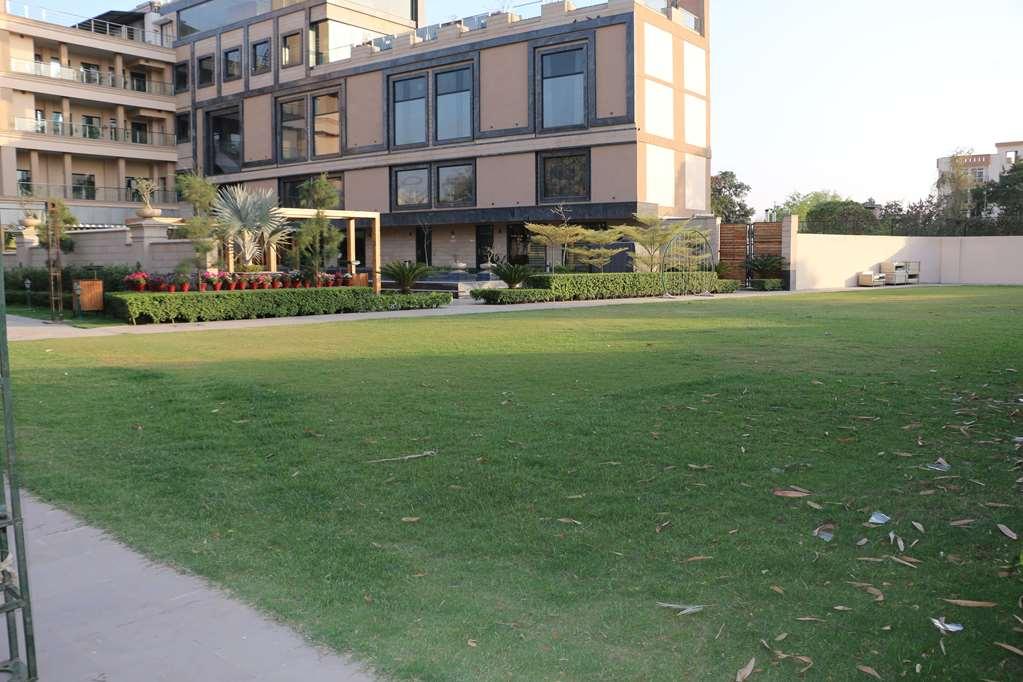 Ramada By Wyndham Varanasi Katesar Chandauli Einrichtungen foto