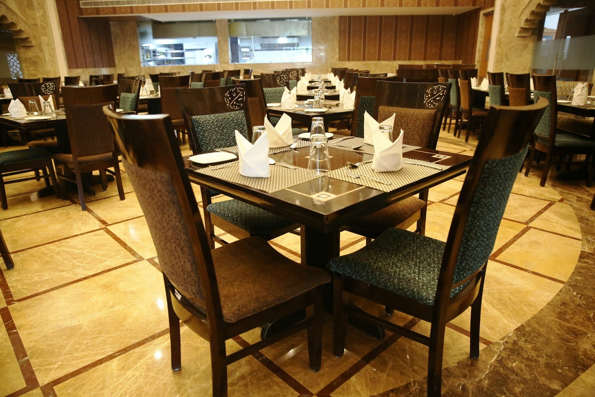 Ramada By Wyndham Varanasi Katesar Chandauli Exterior foto